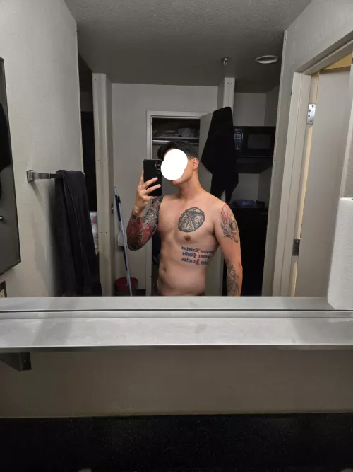 25(M4F) in town for a few days looking to drain.