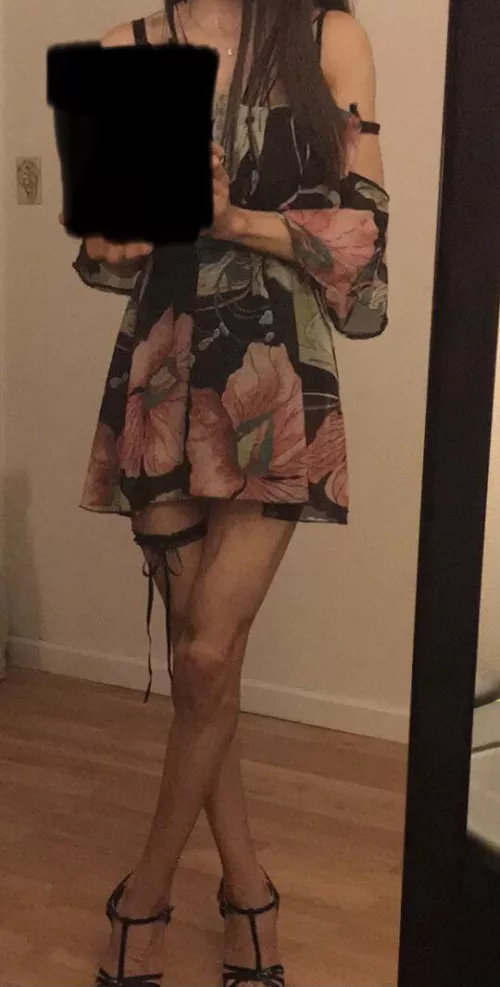 32 [T4M] #Santa Ana - Thin, delicate sissy looking and able to host :) 