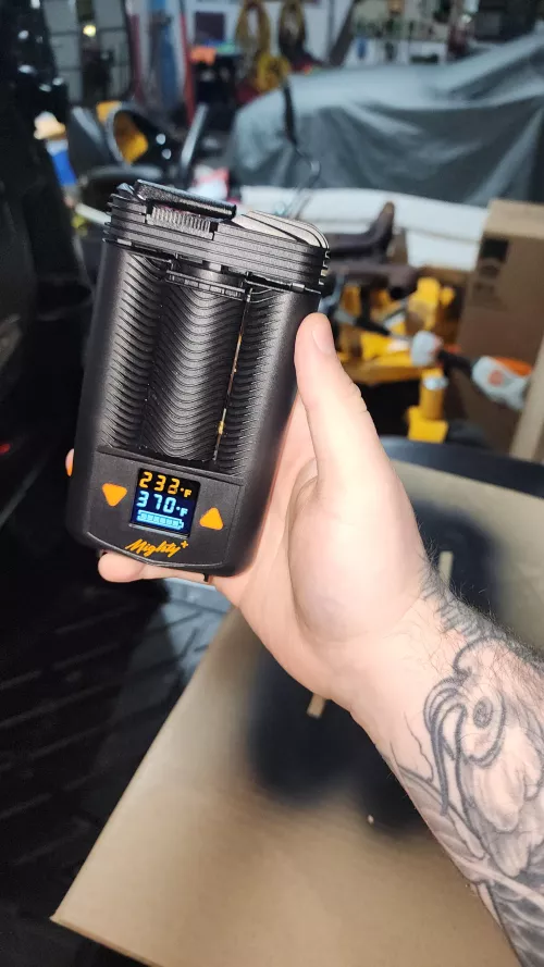 A little detour to the garage before Thanksgiving dinner. Happy Thanksgiving yall! Enjoy your time with your families!🦃