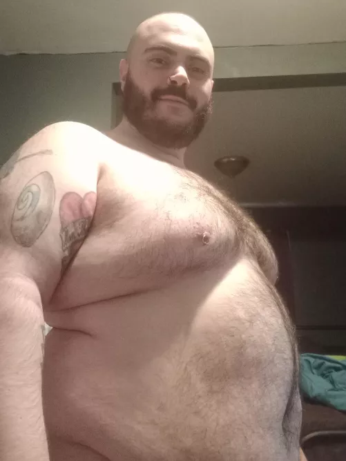 Big dude with fruitful moobs