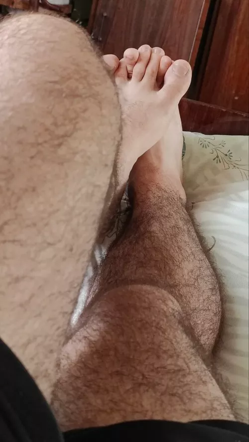 Come and sniff this toes 👃🏽