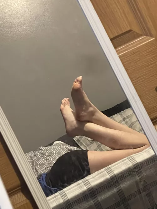 Come here my good little foot sub