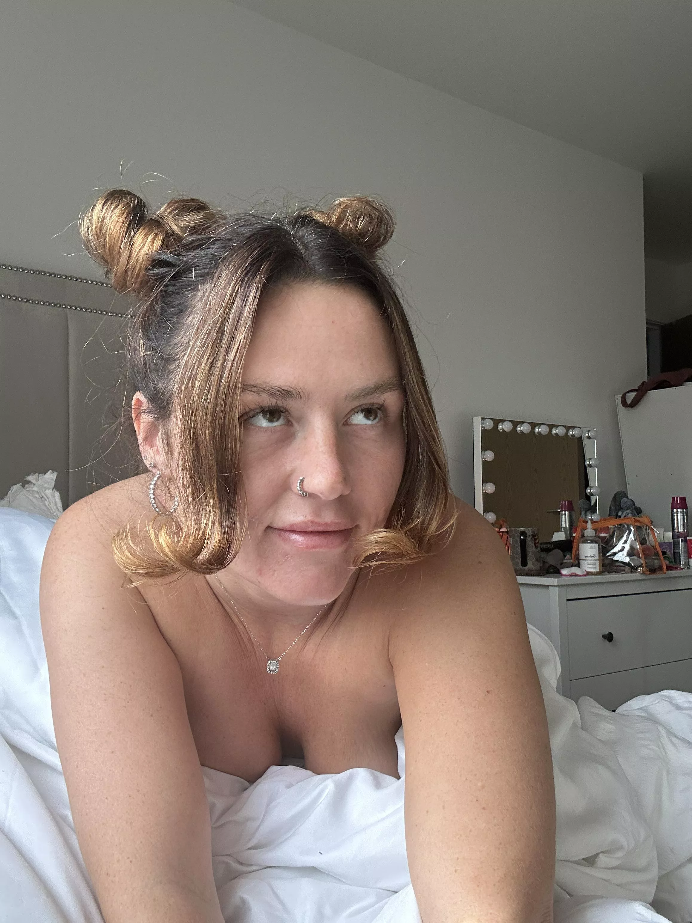 Come play with mommy 