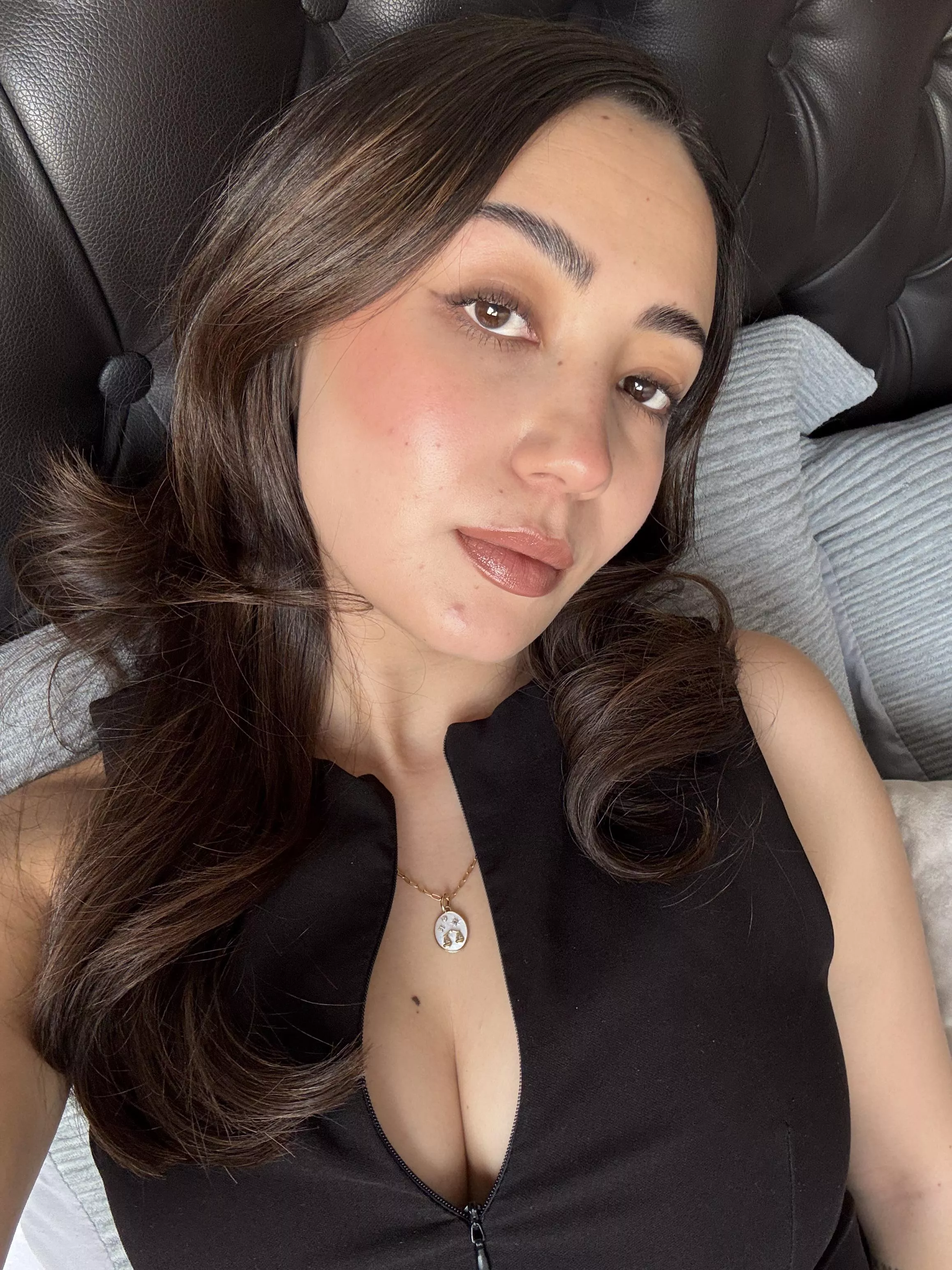 Ditch your family and pump your money into my throne