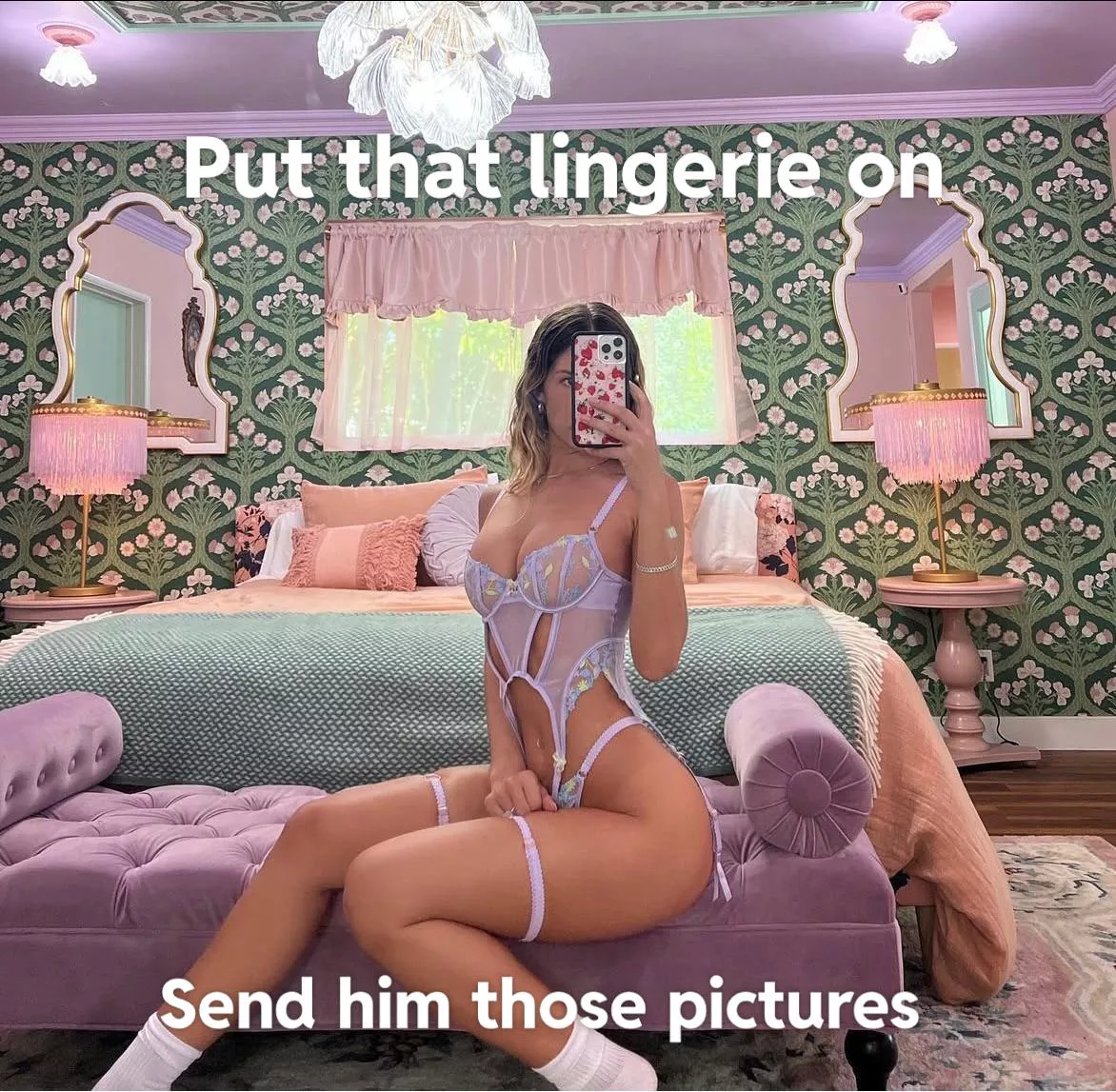 Don’t be shy girls 