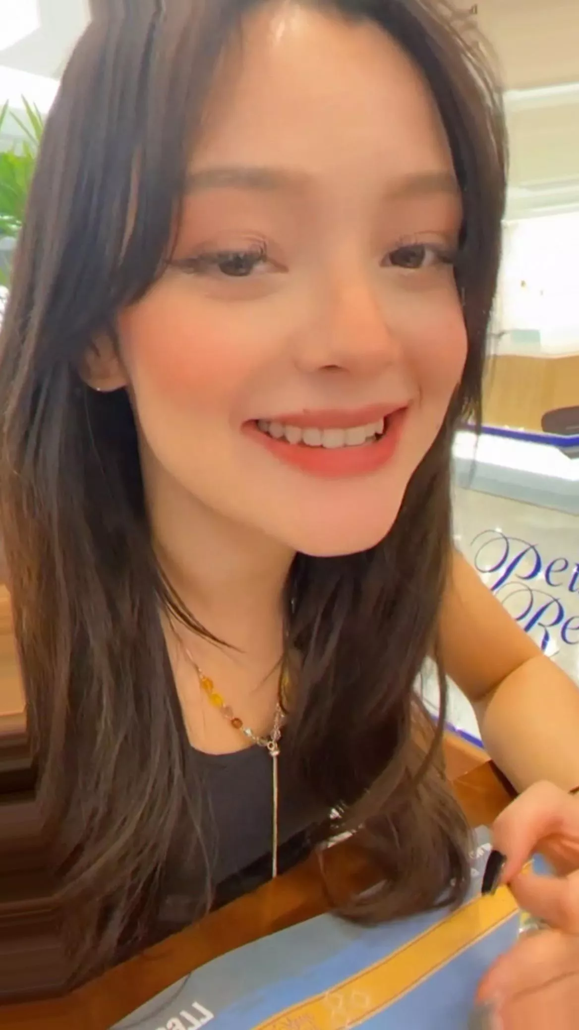 [F4M] Lonely this Thanksgiving, who wants to share some turkey and a little bit of fun?