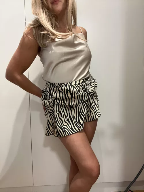 Feeling sexy fit for this dress 