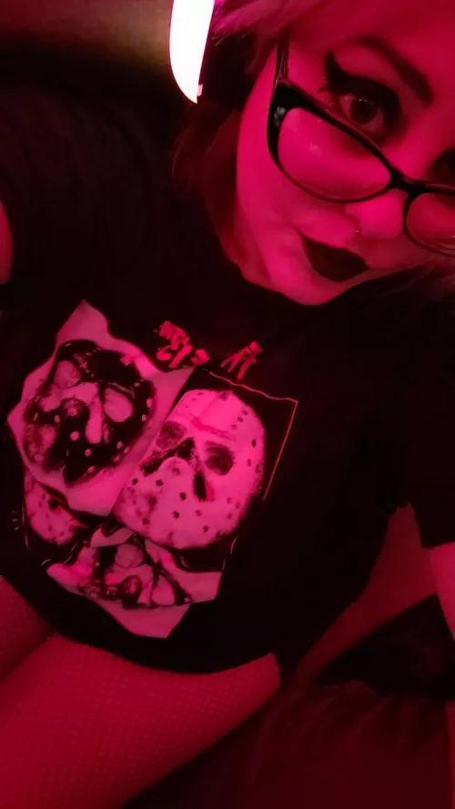 Getting wrecked on fortnite 😜