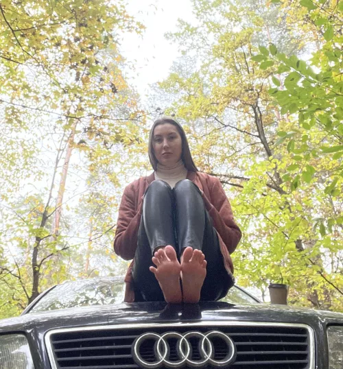 Glowing brighter than your screen’s brightness