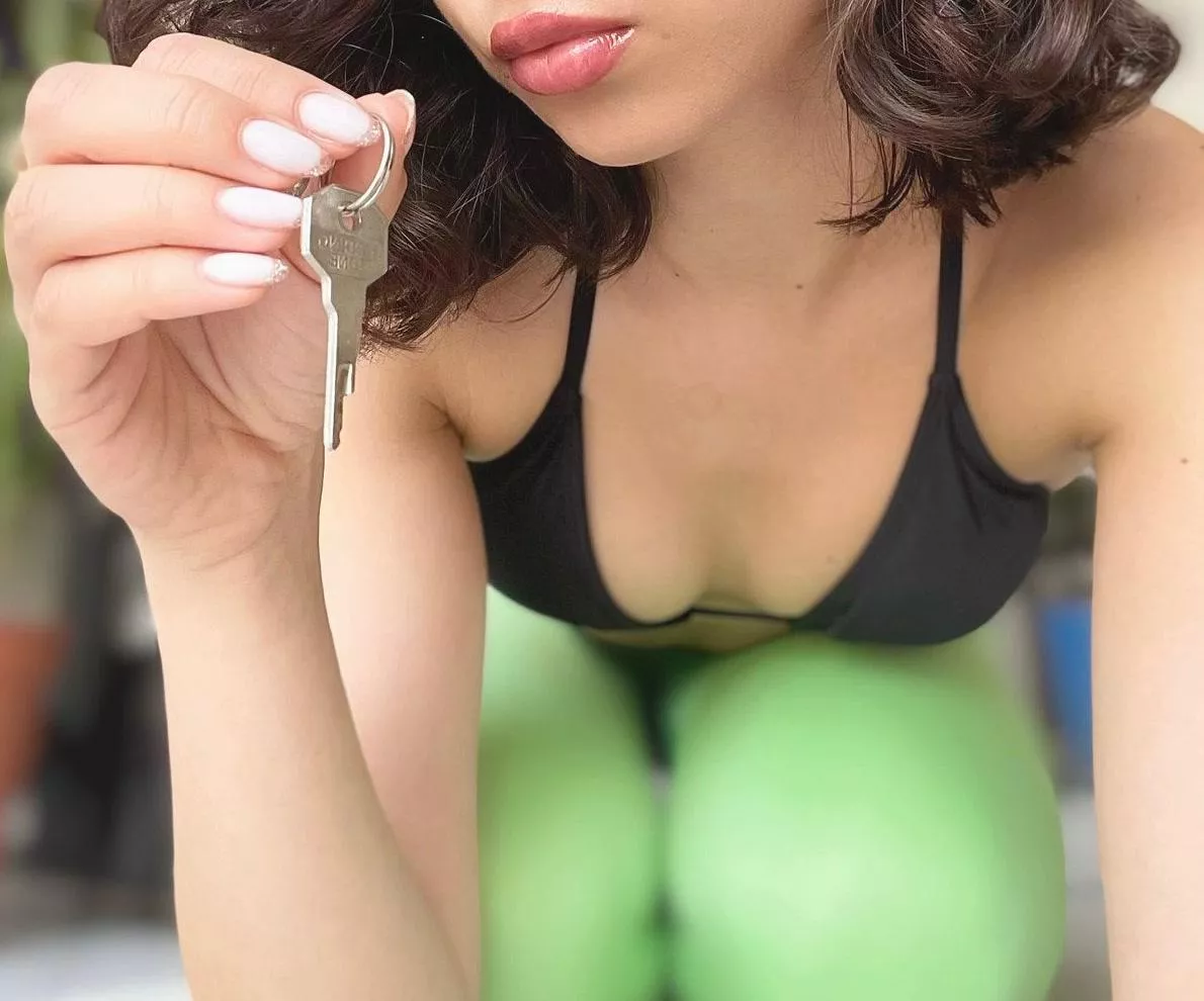 Going to add some new boys to my exclusive club🔐 What's the longest you've been locked for?