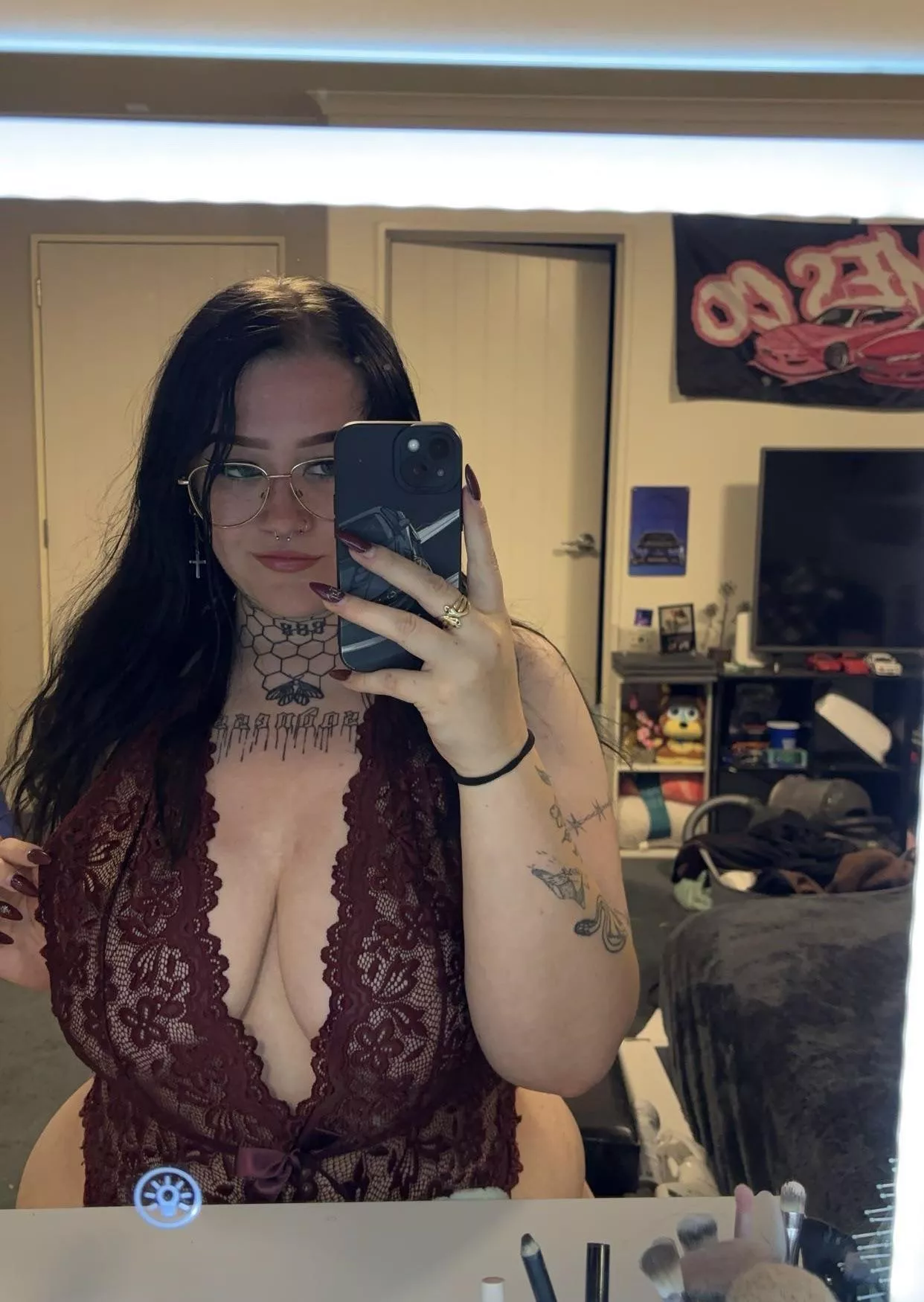 Hip dip stretch marks 