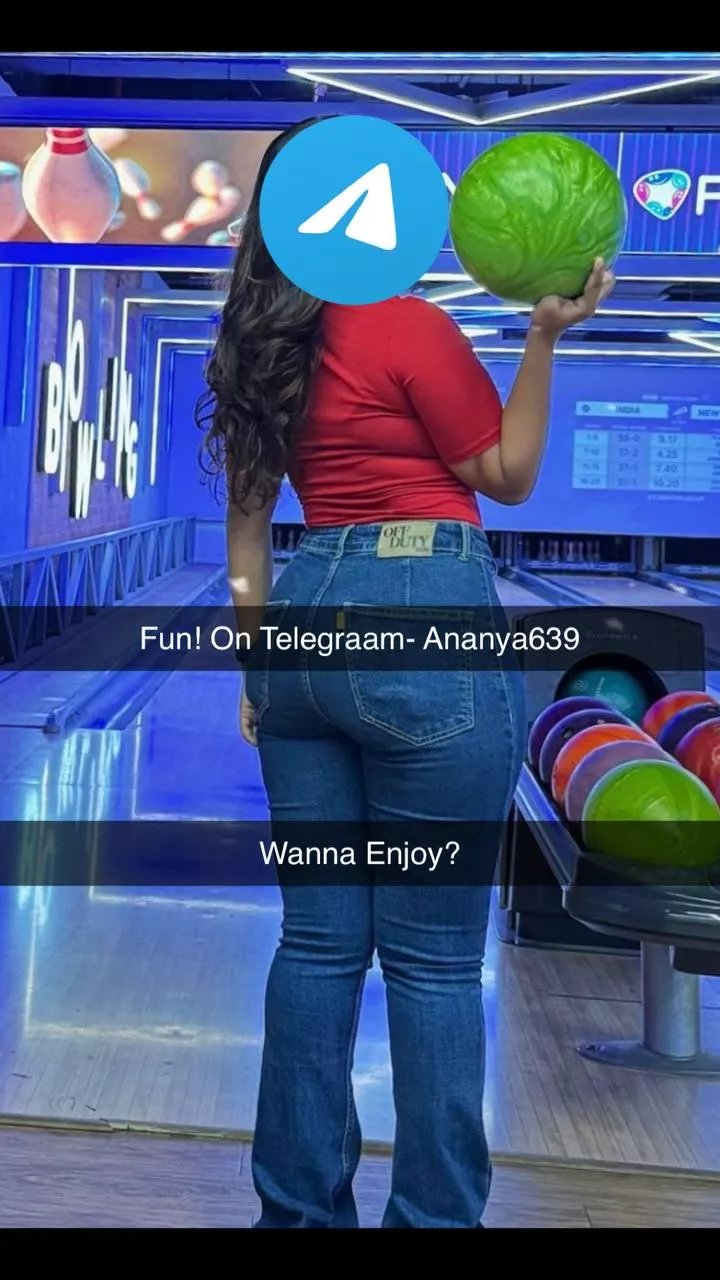 horny? F here, Daydreaming with my big ass!