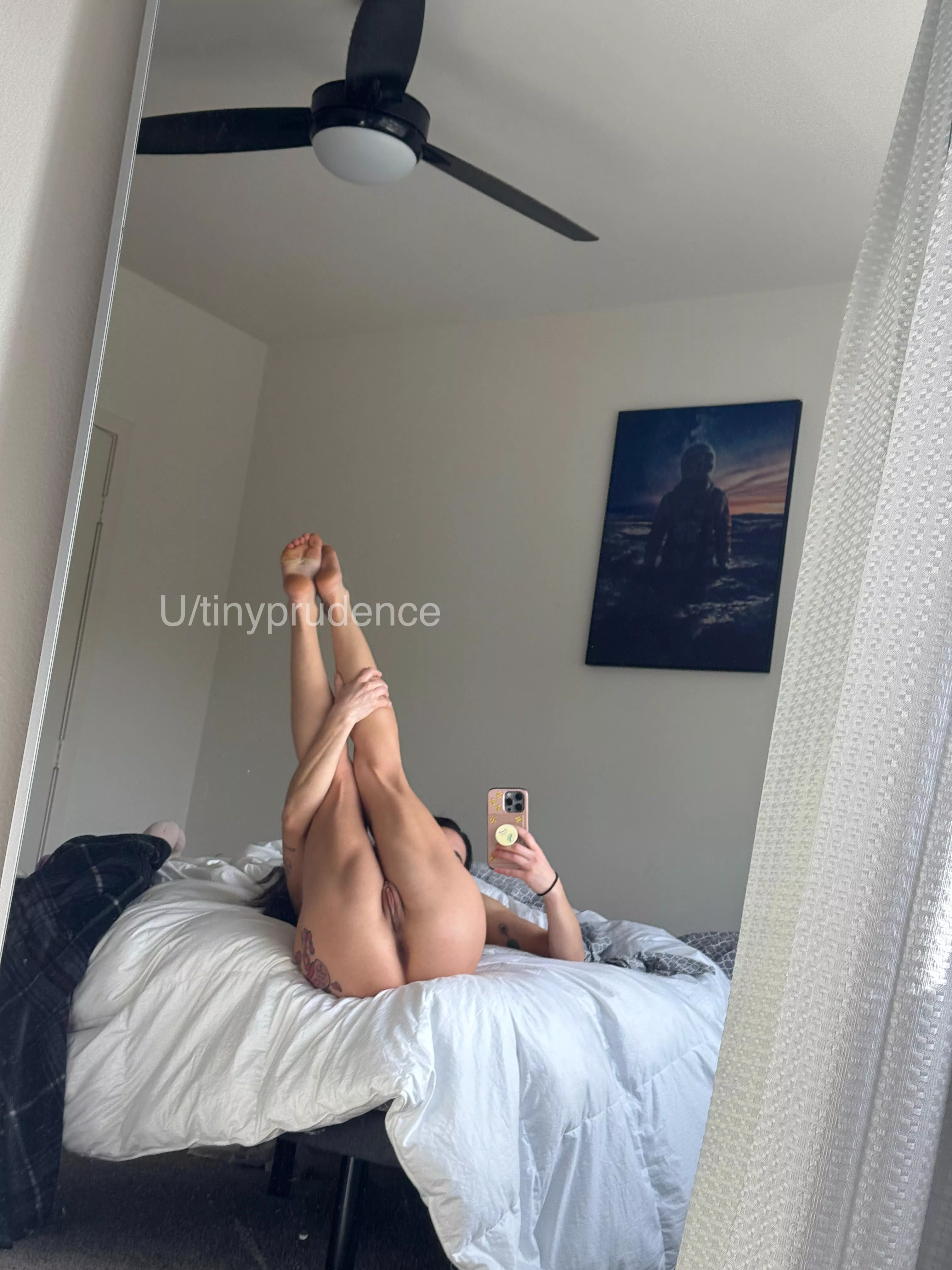 I train legs so I can snowboard faster than everyone else  