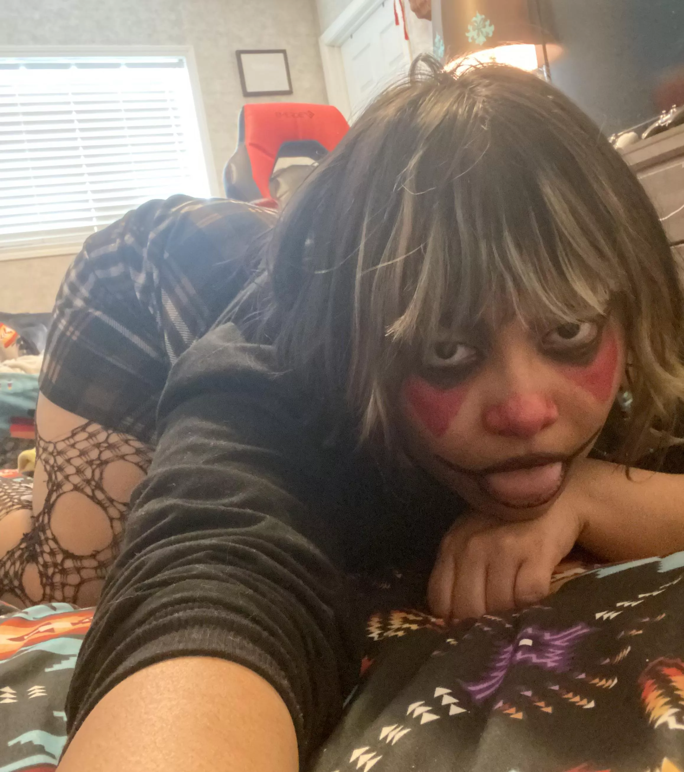 Im a clown girl that’ll bark for you🥺🤡🫶