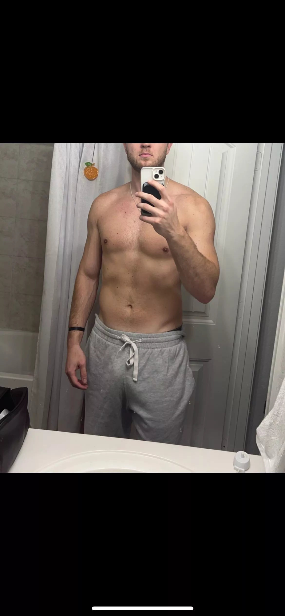 In town for a couple days who wants to give head. F only