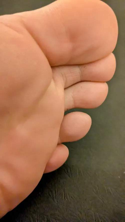 Insert nose here 👇