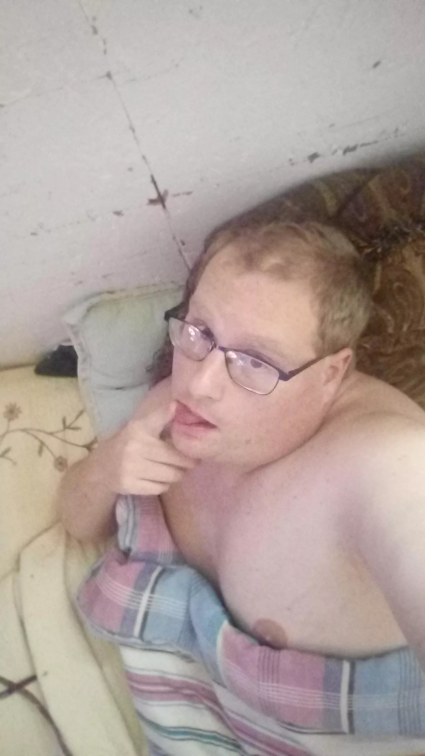 Is it just me or do u think when u go to a hotel how many people have u know in the room