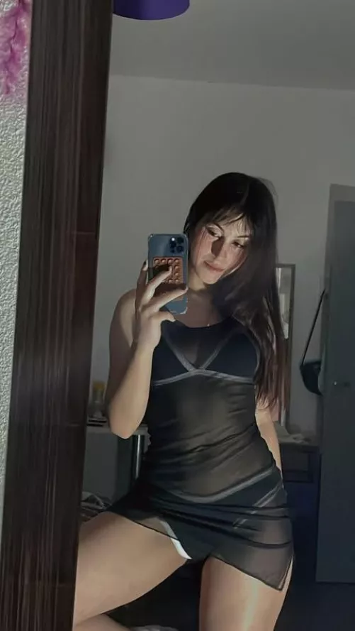 Is this a good outfit for our first date?