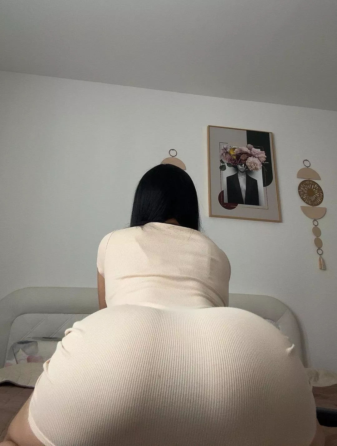 it jiggles so much, can you imagine the backshots