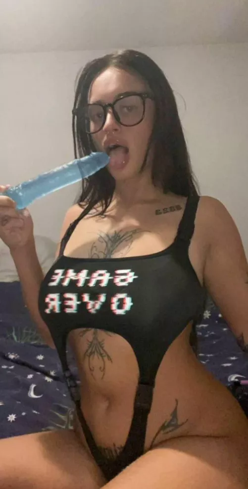 just an innocent goth slut that needs pounding