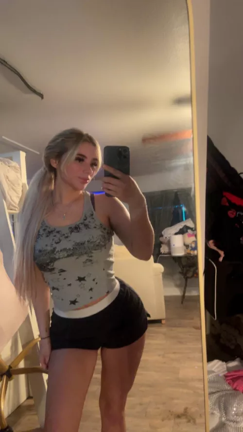 Late-night cravings? I’ve got exactly what you need. 🌙🔥
