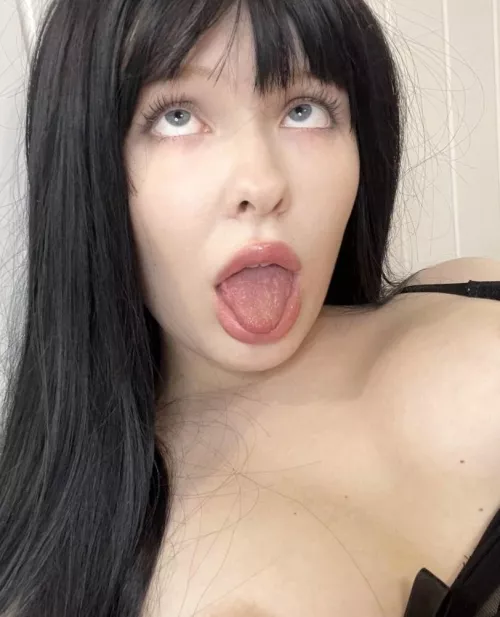 Long hair - beauty and attractiveness