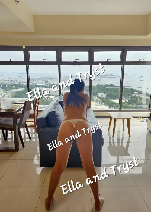 Looking for couples/uni bi fem/ bull for wild play