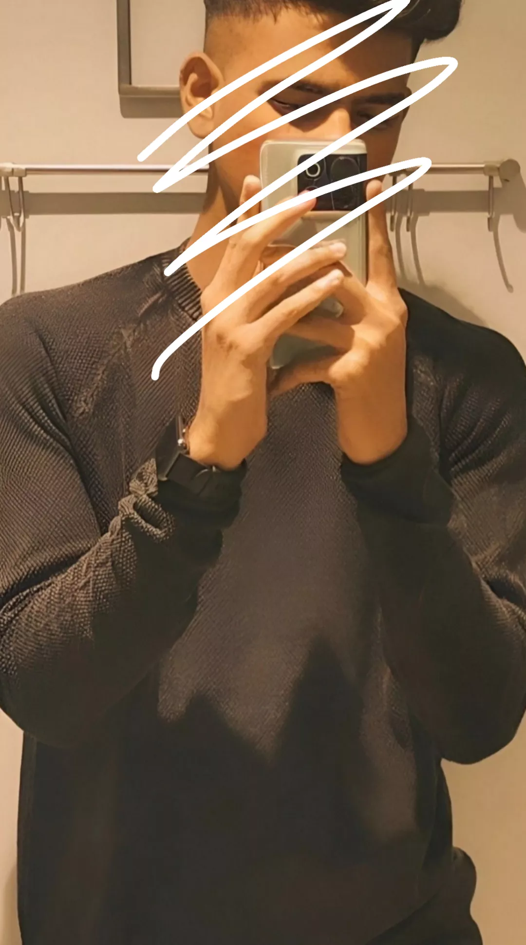 M19, Good Looking Here ! 