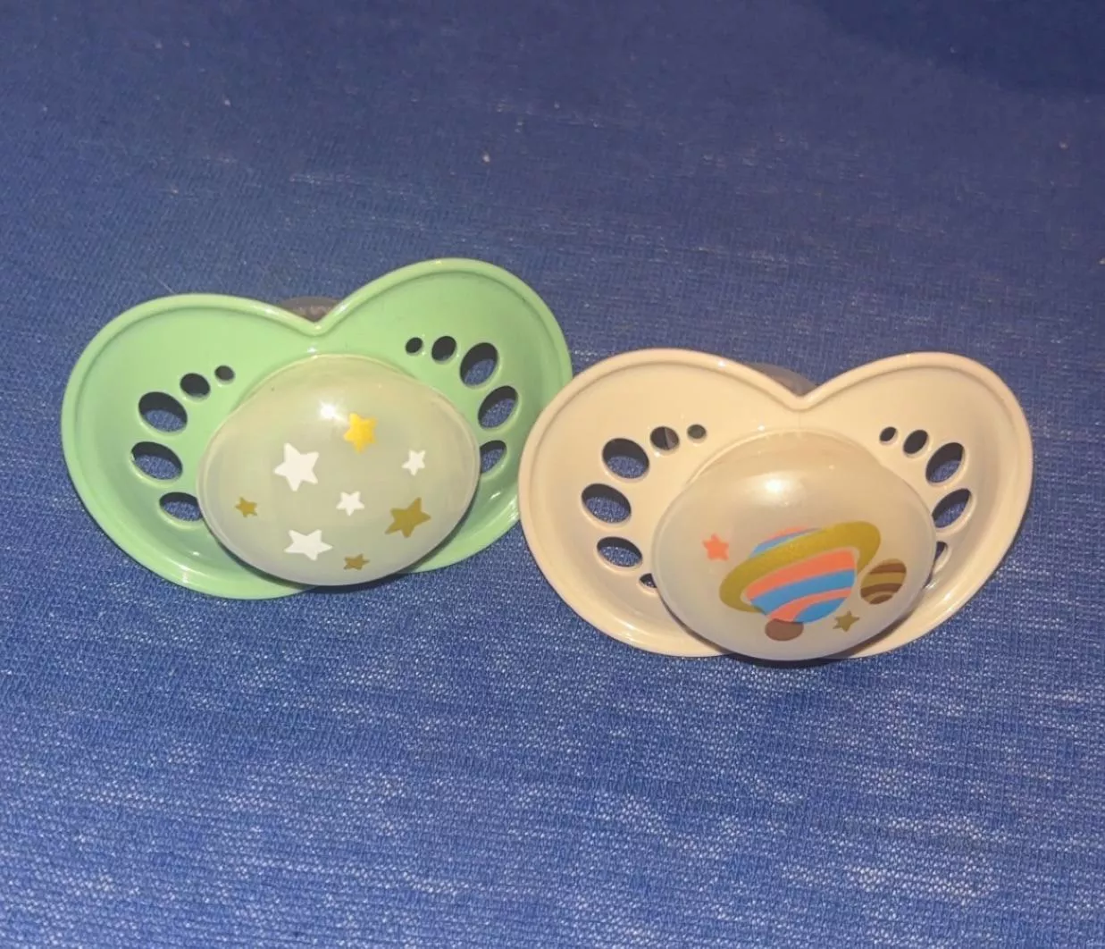 my first pacifiers!!🥰