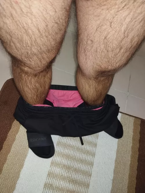 My manly thick legs wants you. 