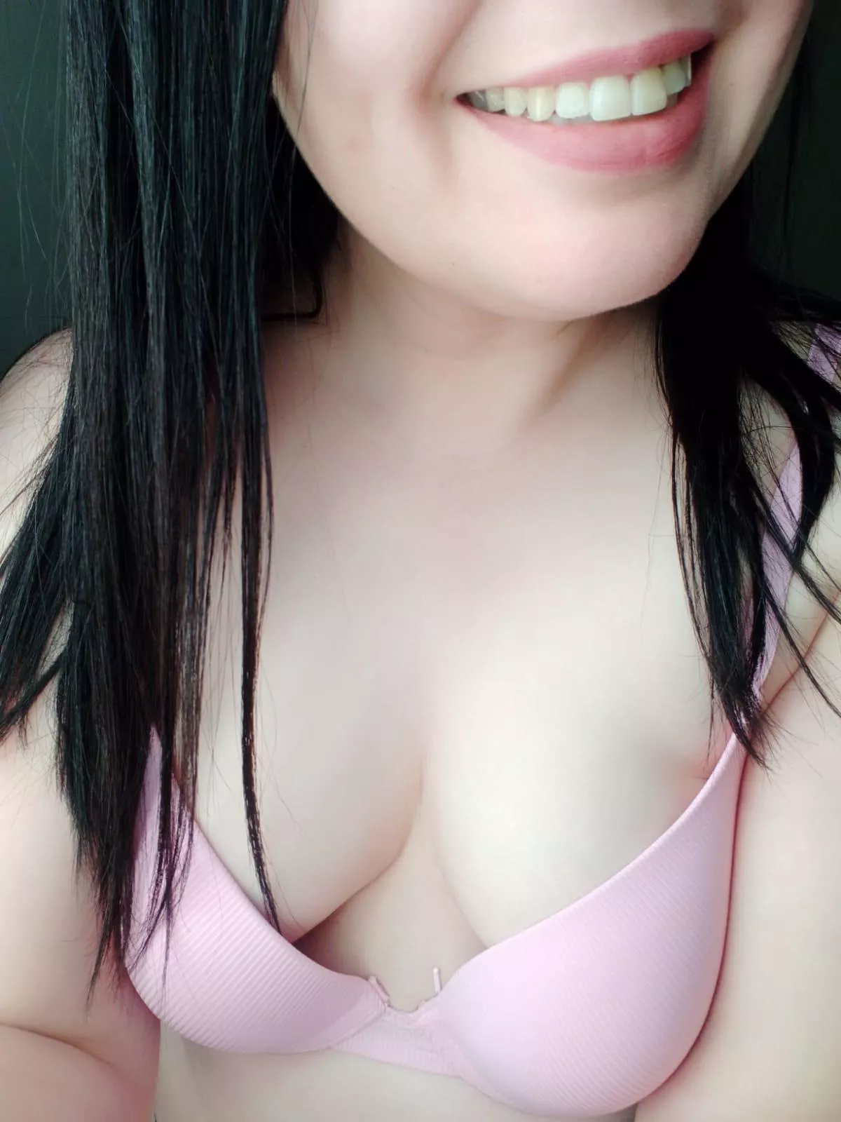 Pink makes me feel pretty (F)