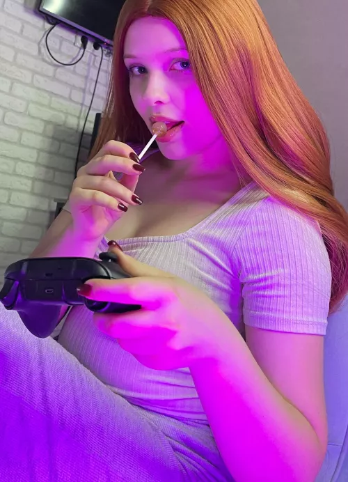 redheaded hottie licks chupapchups passionately