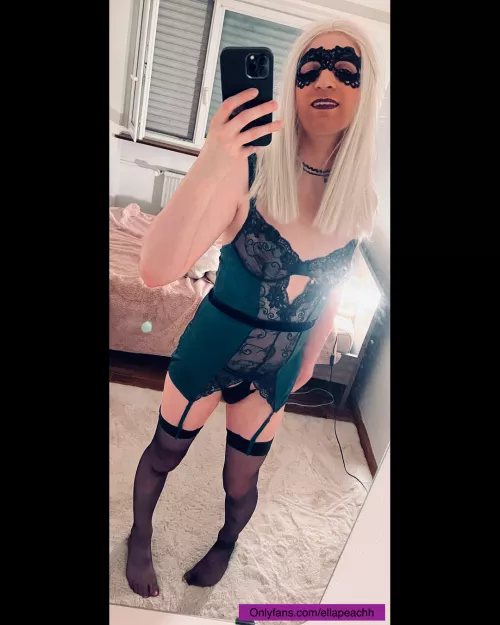 Seal my fate as your forever housewife 👩🏼💕