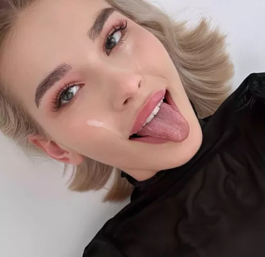 Selfies with really nice cum on my face