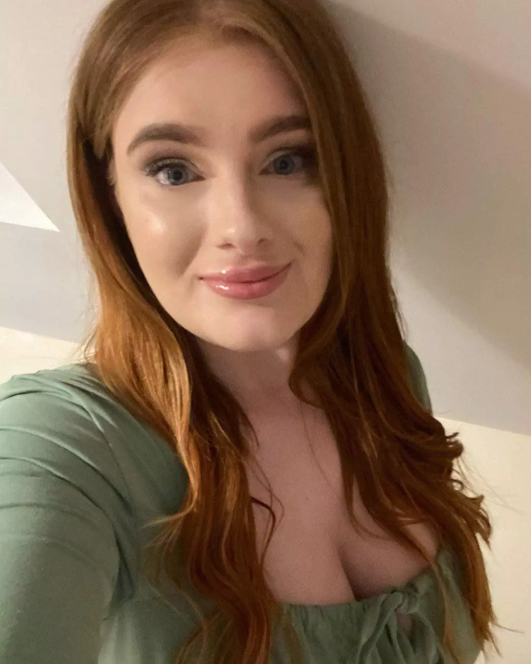 The cutest bust, displaying her goods so well. 