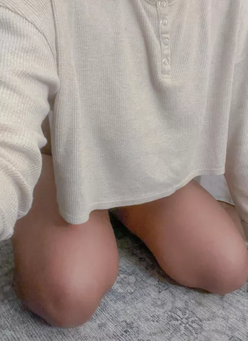 The floor can be so cum[f]y