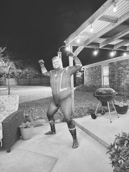 Who wants to come hangout? 