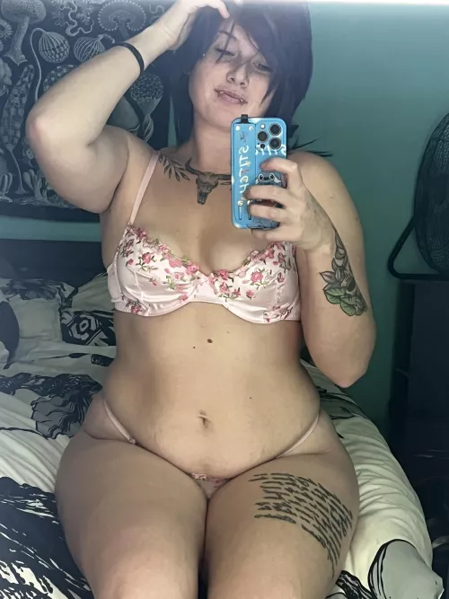 Would you fuck a cute goth girl? 