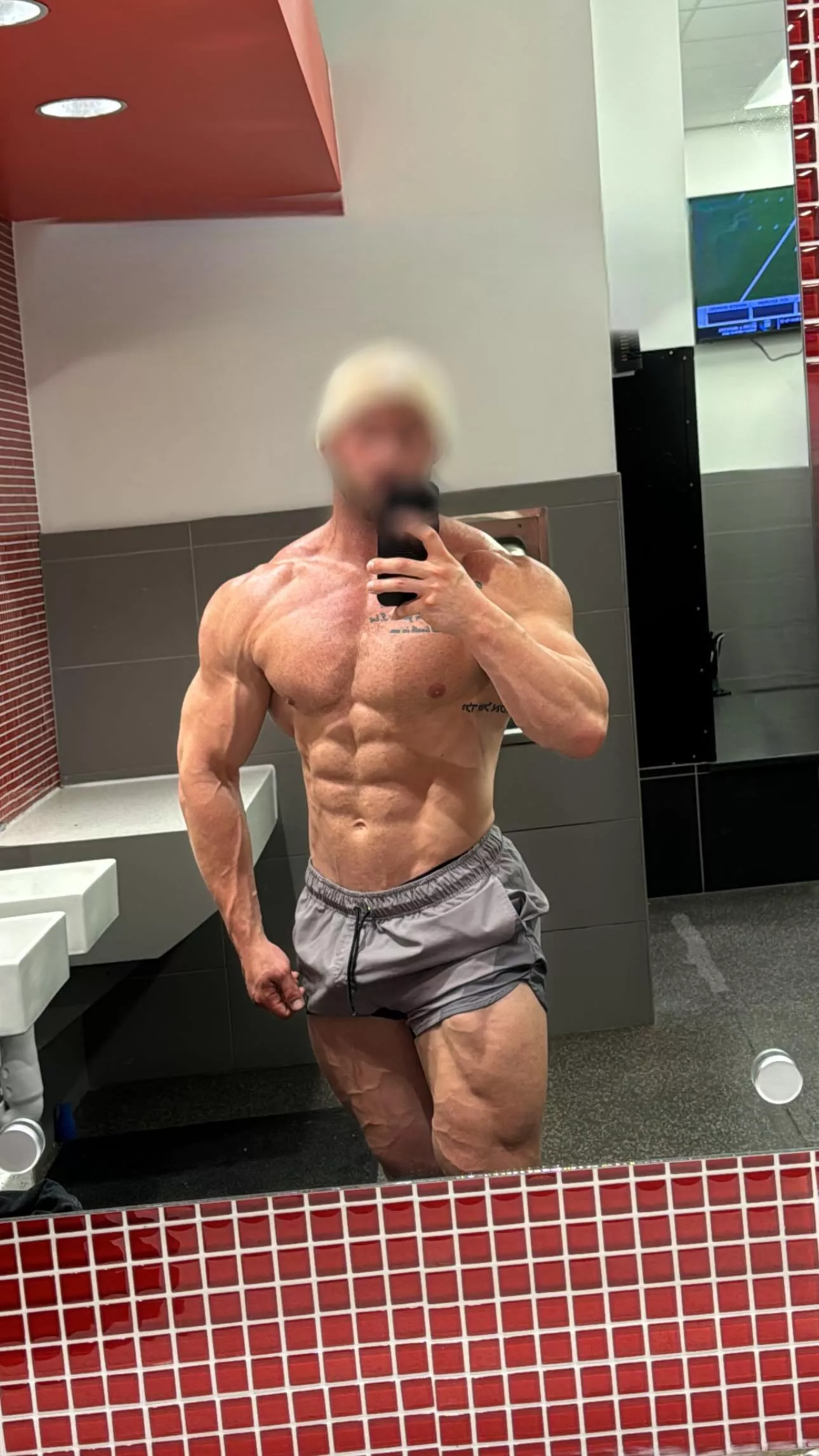 Would you get freaky in the locker room😈?