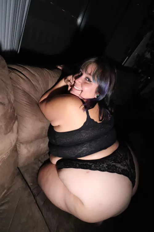 You roll the weed, ill suck your balls.