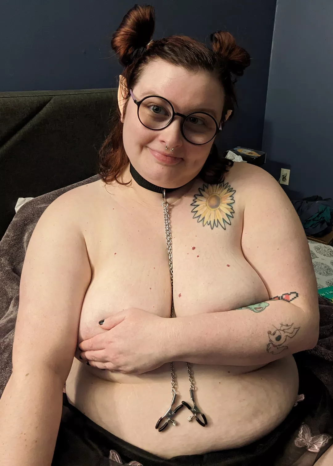 You wouldn't restrain and punish a cute little elf. Would you? 