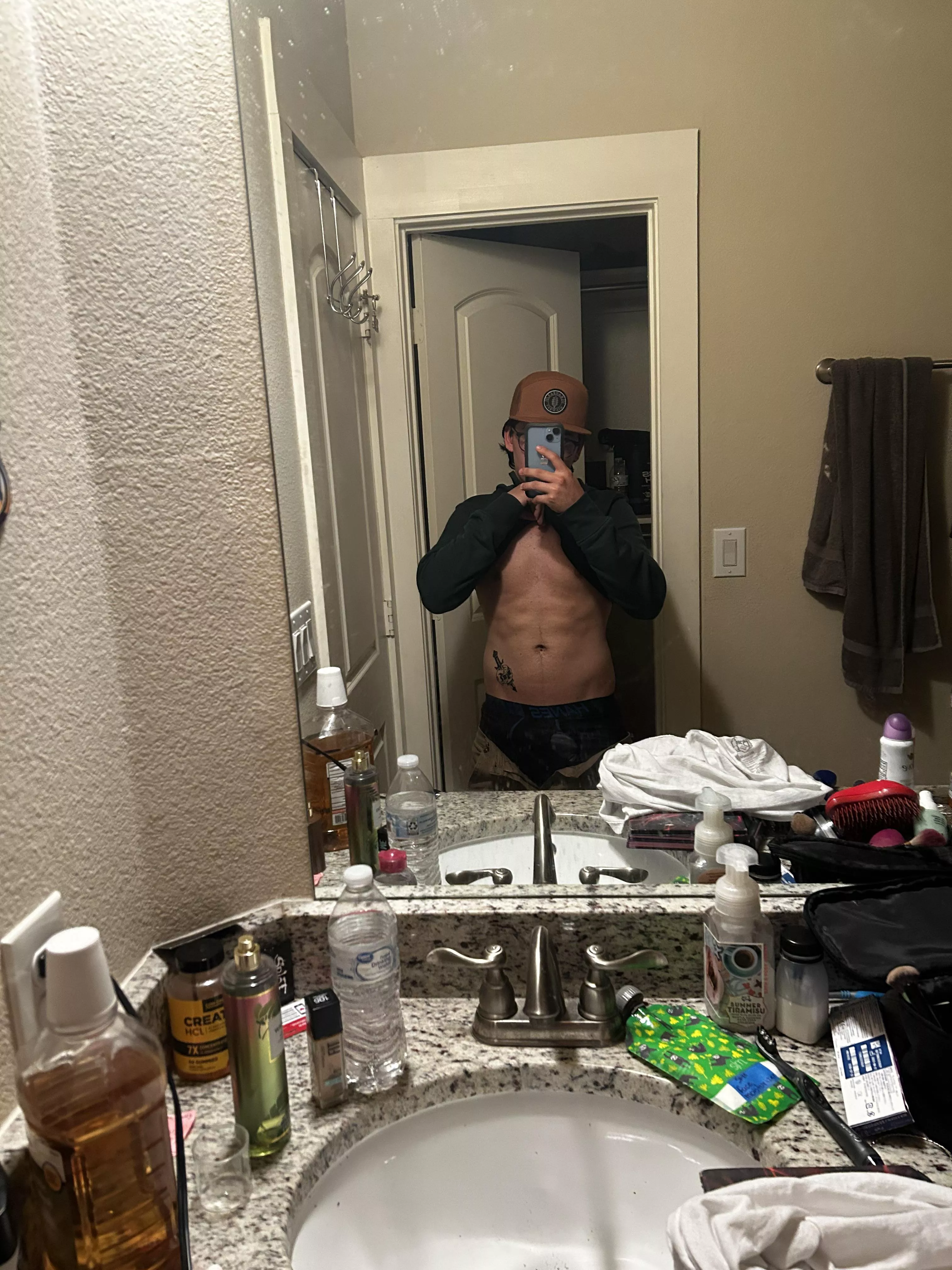 18m [M4F] in lewisville area horny as fuck