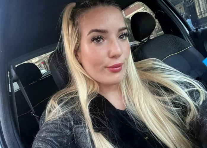 19 [F4M] Let’s have some fun, any volunteers