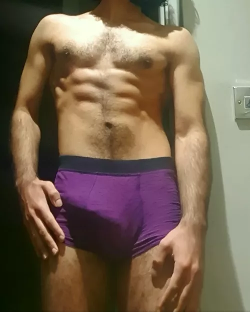 23 [M4F] #Glasgow Hung Looking for FWB 
