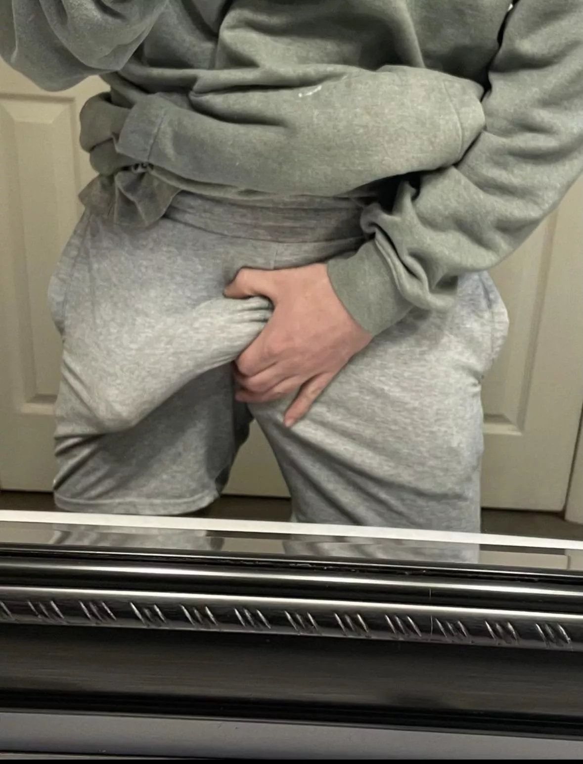 24M being celibate in november is a mission 