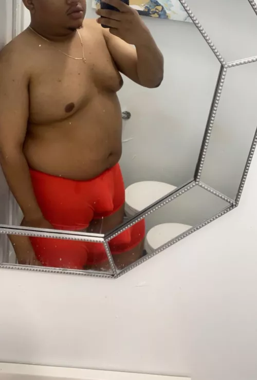 (26) send me hole pics 