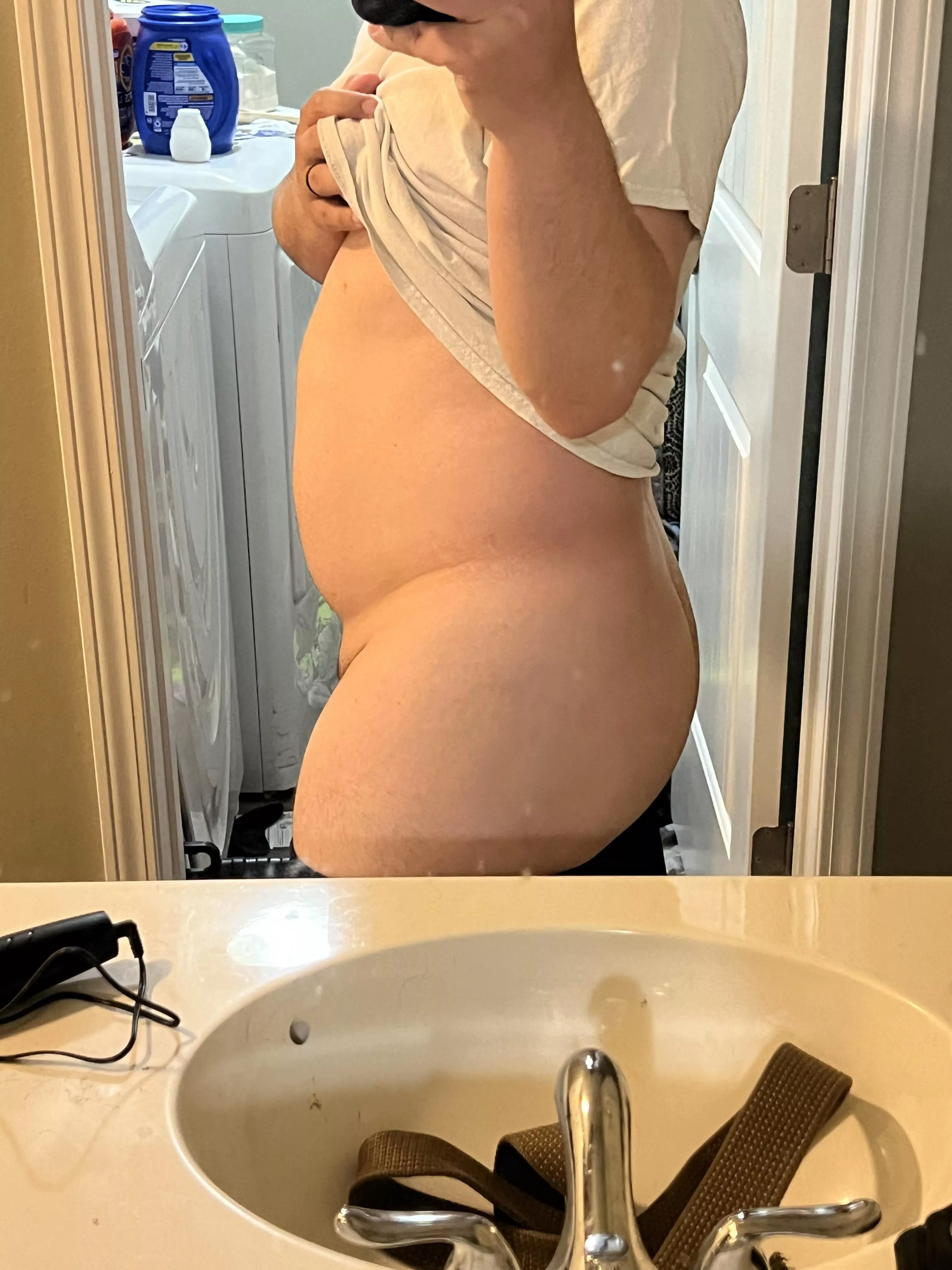 29 bi wm bottom looking to suck and be fucked for first time this weekend biloxi area must host.