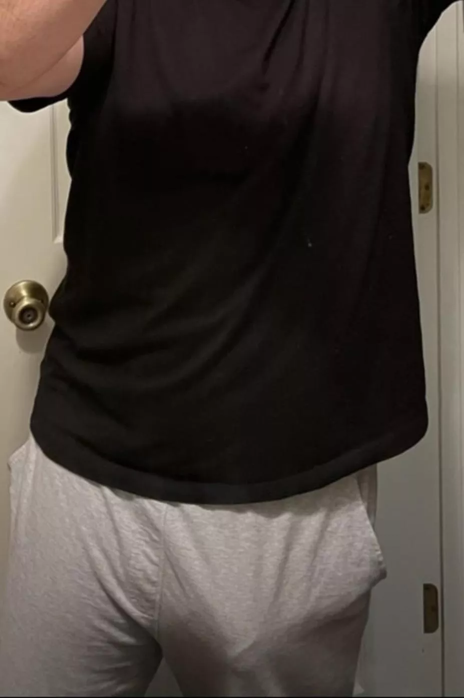 34 M4F need a fuckbuddy. 