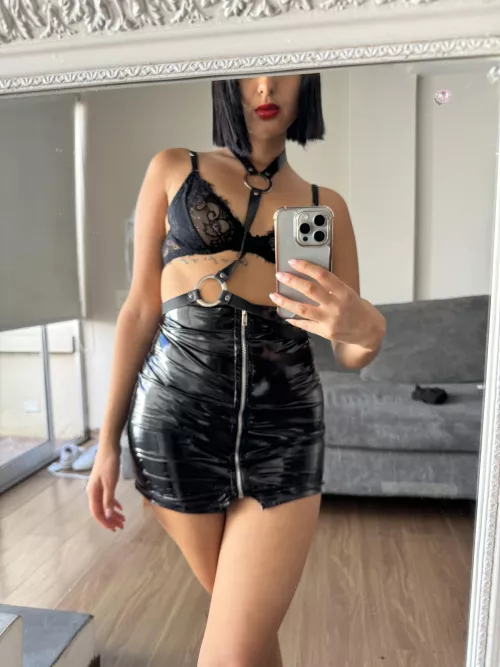 Are you ready to be dominated all over the weekend by a doddess?