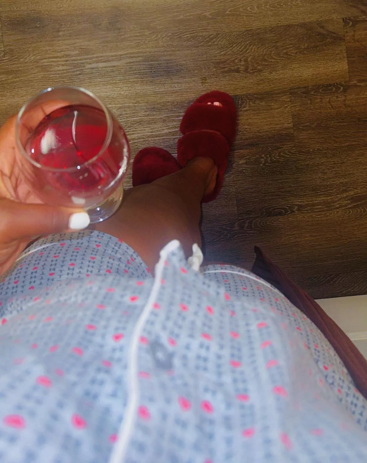 As I sip, it’s more intriguing the fact that you’ll always surrender, your wallet, mind, & entire being to me , cheers 🥂 🤭